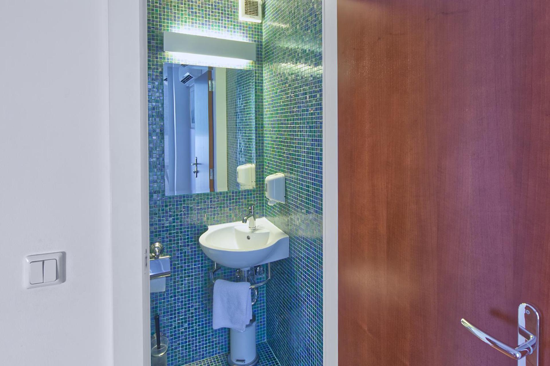 Creina Hotel 4*