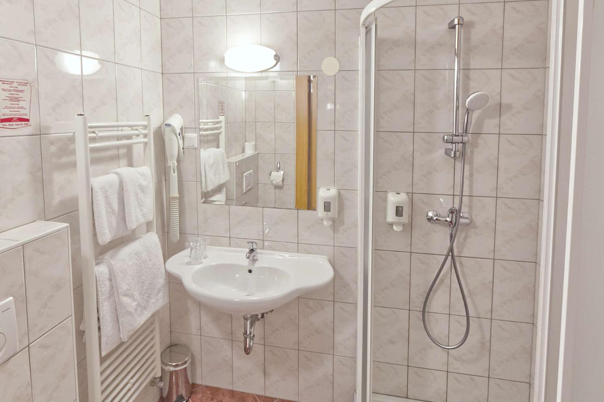 Creina Hotel 4*